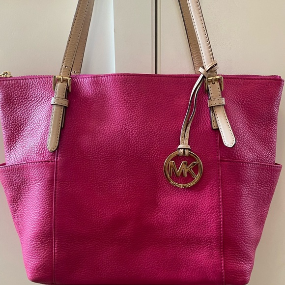 👛Beautiful MK tote bag👛. Authentic. - Picture 2 of 4